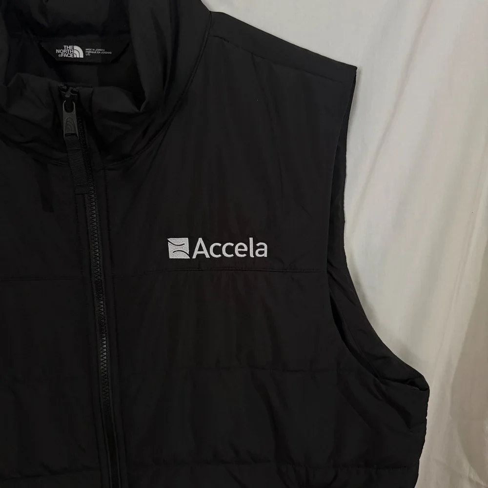 The North Face Everyday HeatSeeker Eco Insulated Vest Mens L Black Puffer *READ